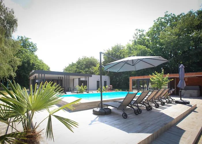 Mohácsi Wellness és Lovasklub 3*
